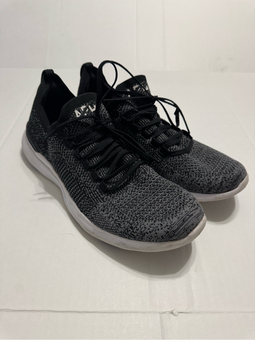 APL Athletic Propulsion Labs TechLoom Breeze Black White Marl Running Shoes 10.5